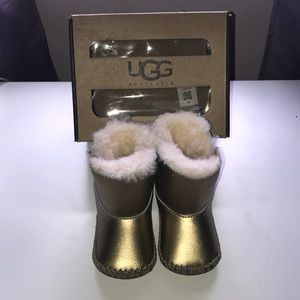 Baby girl Ugg boots gold